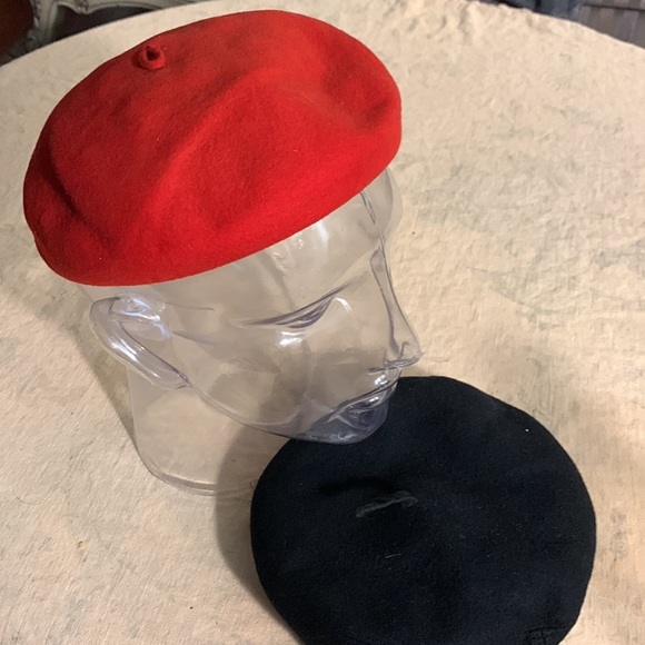 Two berets - Picture 2 of 3